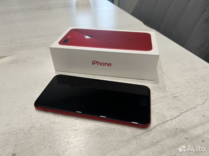 iPhone 8 Plus, 64 ГБ