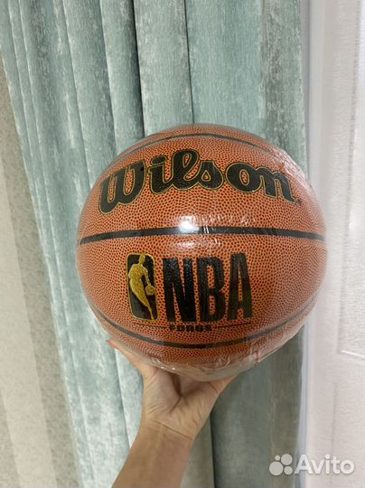 Баскетбольный мяч новый wilson nba