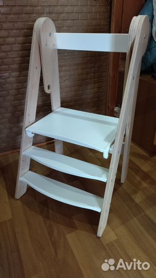 Башня помощника Монтессори