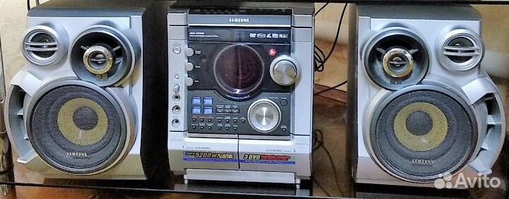 Музыкальный центр с караоке Samsung MAX-KJ750