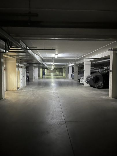 Машиноместо, 14 м²