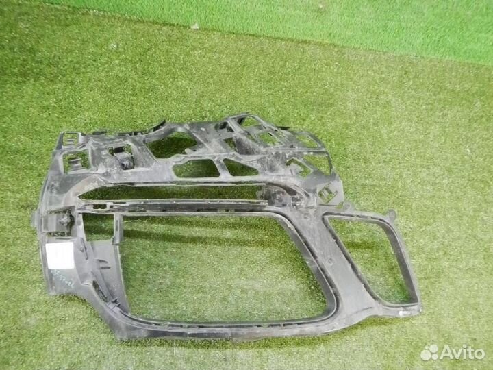 Кронштейн переднего бампера правый Porsche 911 991