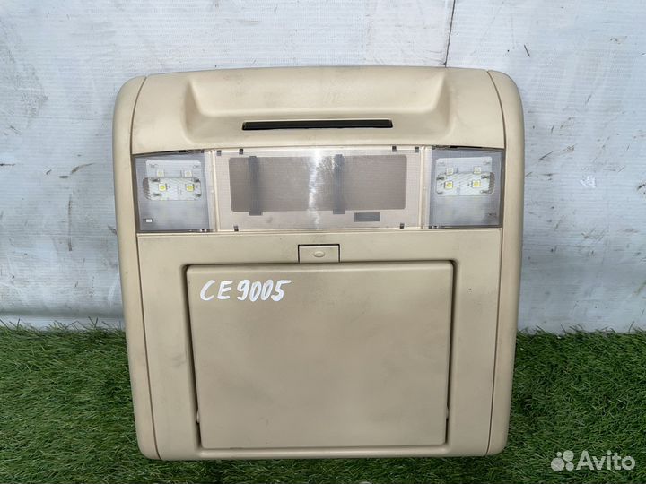 Монитор потолка Cadillac Escalade GMT900