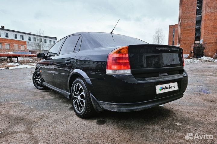 Opel Vectra 1.8 МТ, 2004, 300 000 км