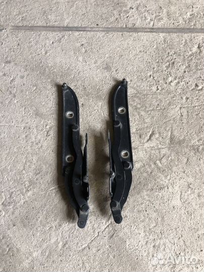 Петли багажника BMW E46