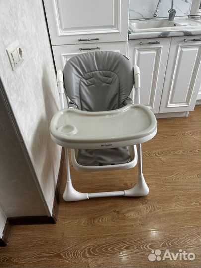 Детский стульчик для кормления