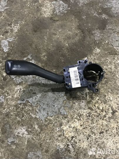 Переключатель подрулевой левый на Skoda A4