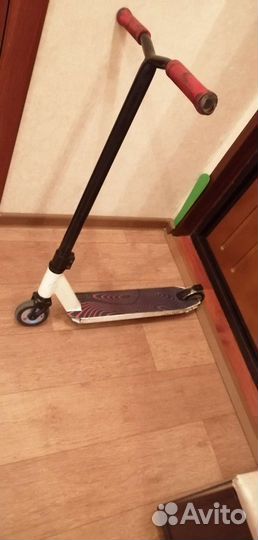 Трюковой самокат