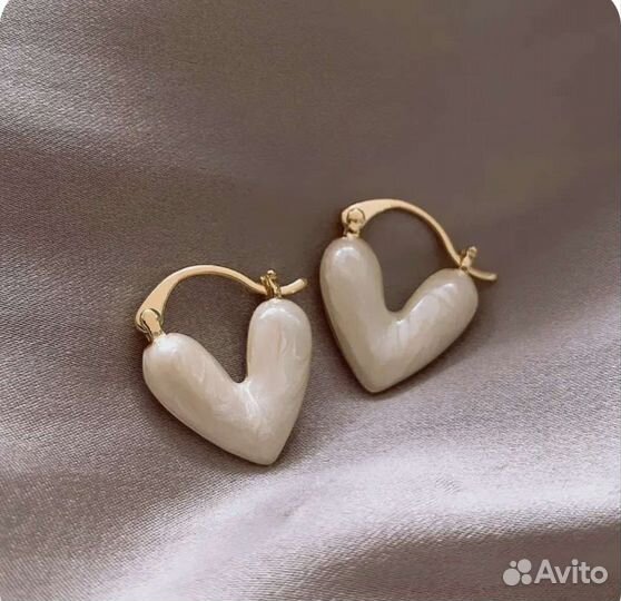 Серьги в форме сердечка летние