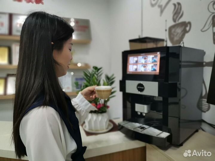 Кофейный автомат для зернового кофе