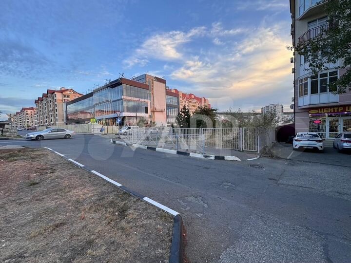 Сдам торговое помещение, 271.5 м²