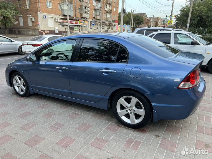 Honda Civic 1.8 AT, 2008, 260 300 км