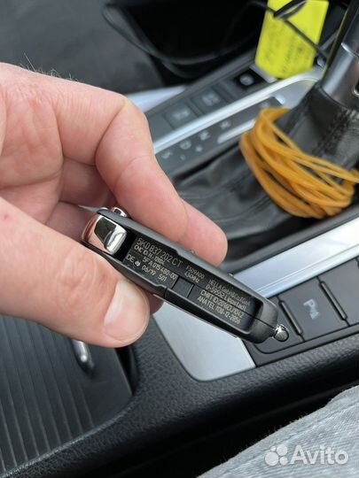 Ключ оригинальный новый Для Volkswagen