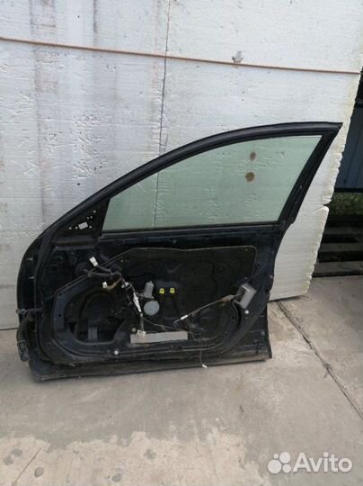 Дверь передняя правая Infiniti G35 V36