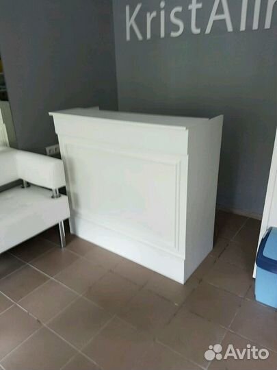 Стойка администратора