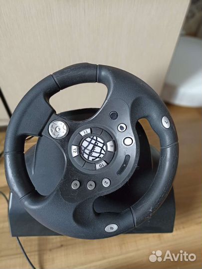 Игровой руль с педалями для пк