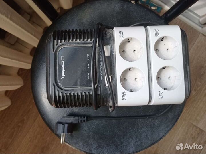 Стабилизатор напряжения