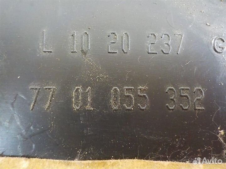 Лючок локера Renault Megane II 2002-2009