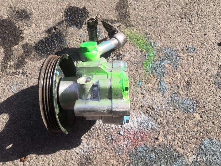 Насос гура Nissan teana j31