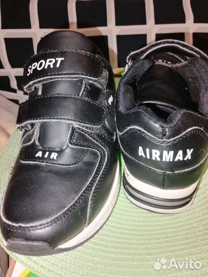 Кроссовки детские