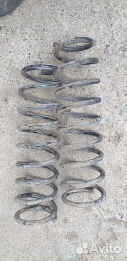 Пружина задняя Mitsubishi Lancer 9 1.6