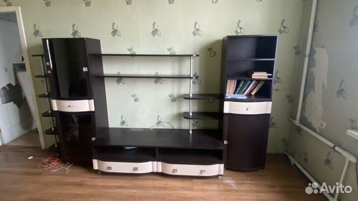 Стенка в гостиную под тв / бу