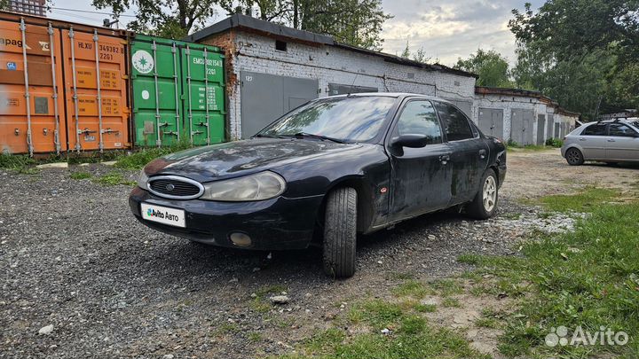 Ford Mondeo 1.8 МТ, 1996, 230 000 км