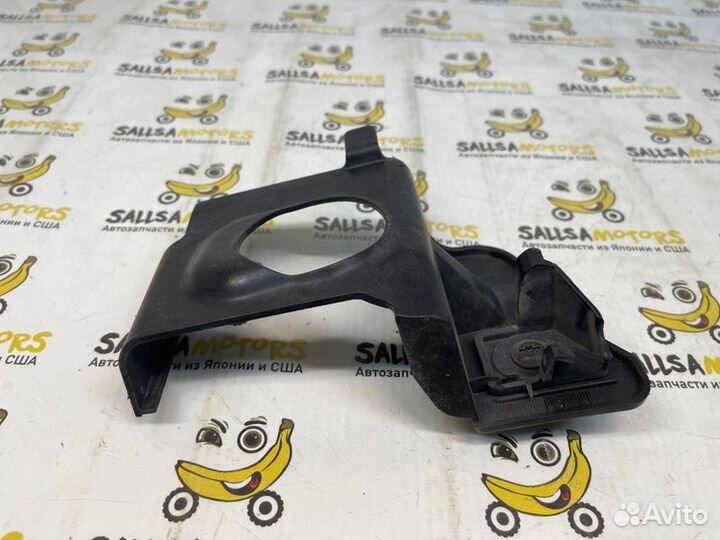 Кронштейн бампера передний правый Volkswagen