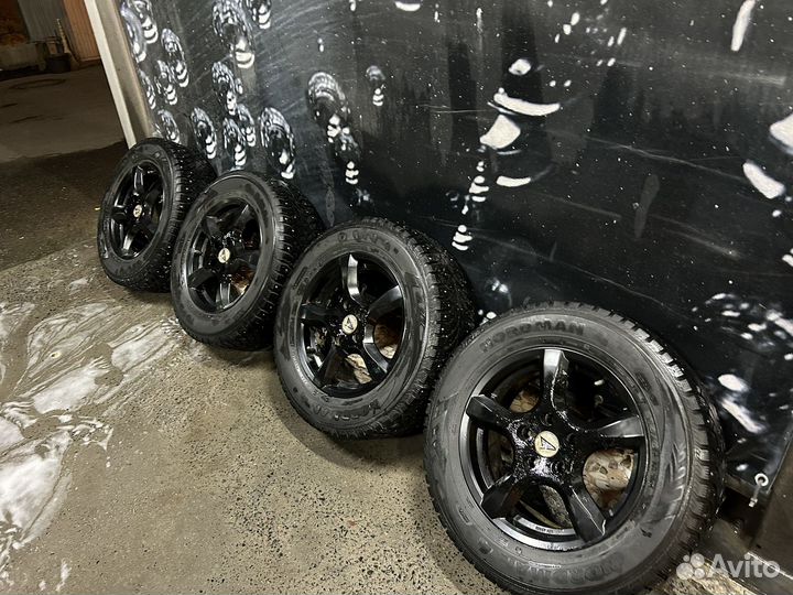 Колеса 215/65 r16