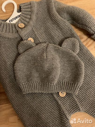 Комбинезон детский вязаный с шапочкой