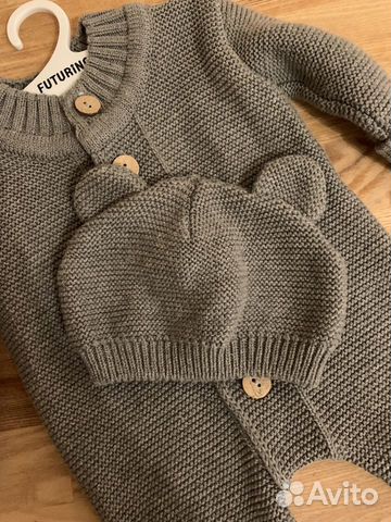 Комбинезон детский вязаный с шапочкой