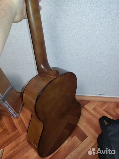 Акустическая гитара Yamaha c40