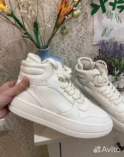 Кроссовки женские белые натуральная кожа 38 размер