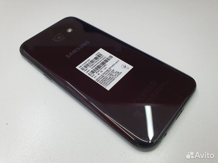 Смартфон Samsung Galaxy A5 2017г 3/32гб