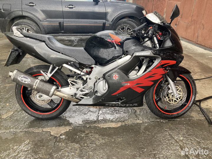 Продам Honda cbr600f4