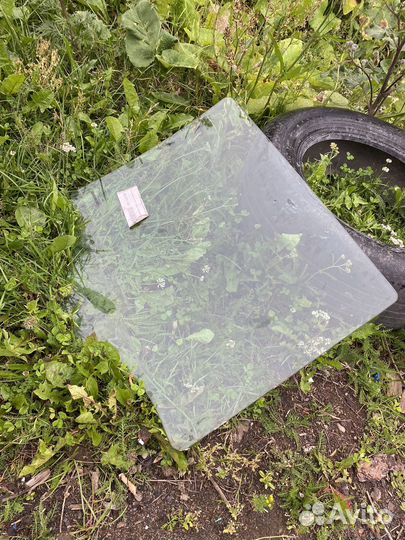 Стекло переднее правое w211