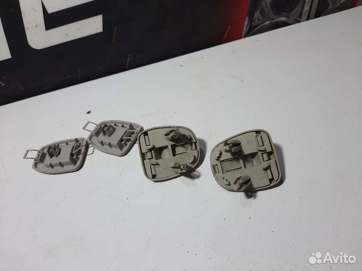 Крючок солнцезащитного козырька Peugeot 407