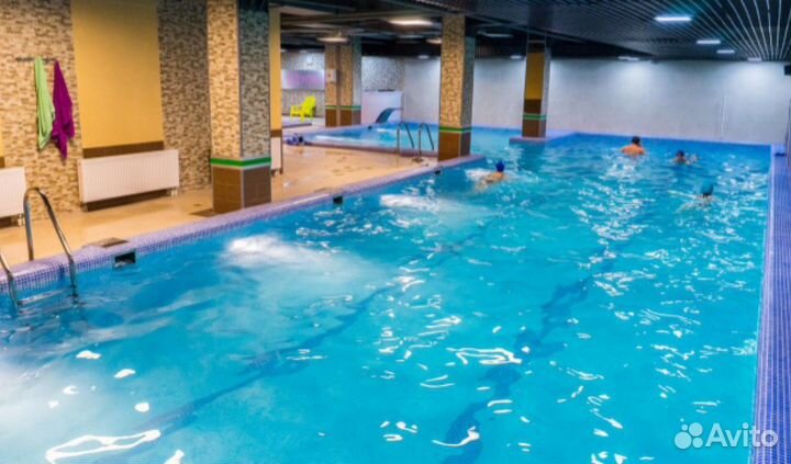 Абонемент в фитнес клуб с бассейном