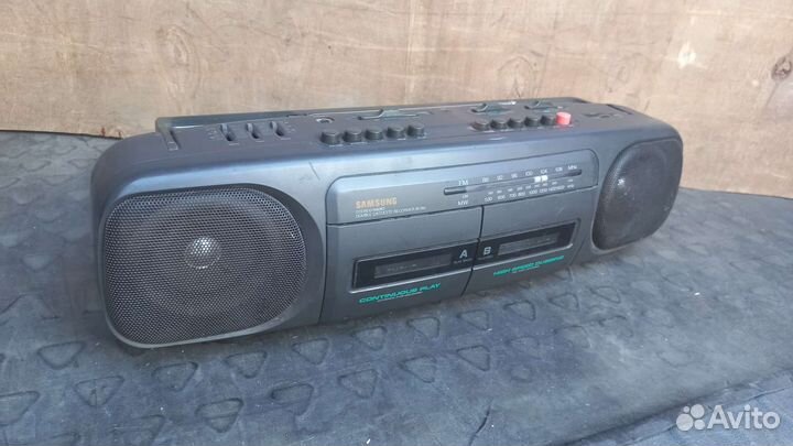 Магнитофон двухкассетный переносной Samsung