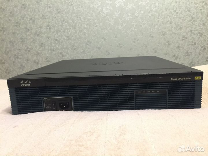 Маршрутизатор Cisco 2921
