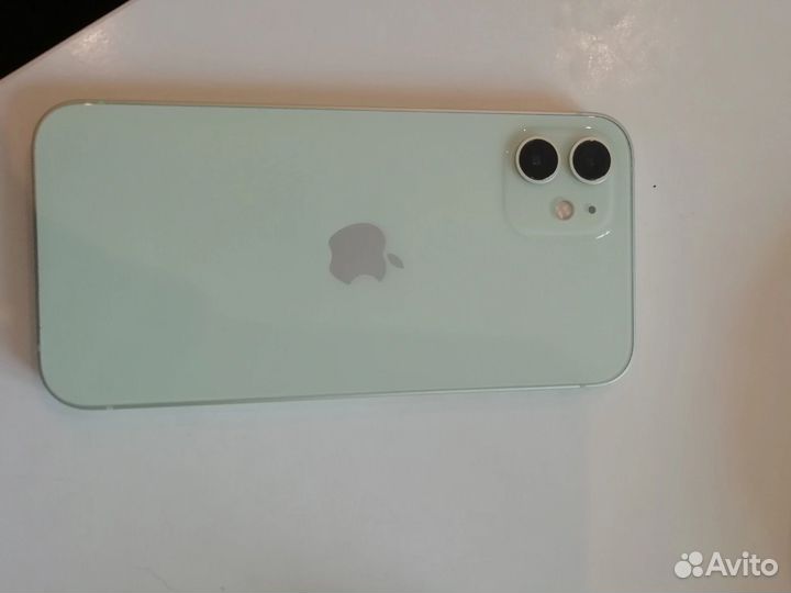 Продам телефон iPhone 12