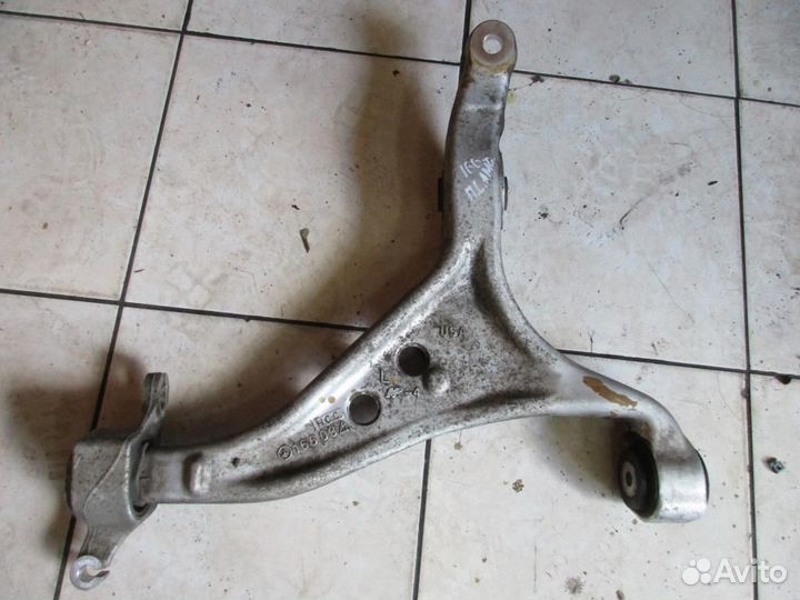 Рычаг передний нижний левый w166 ML-class 157