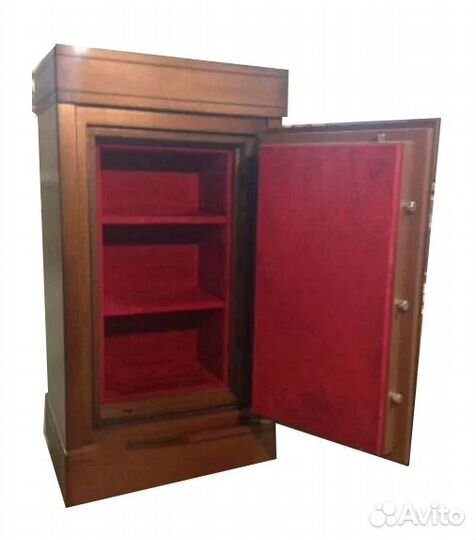 Сейф в дереве для документов и денег 