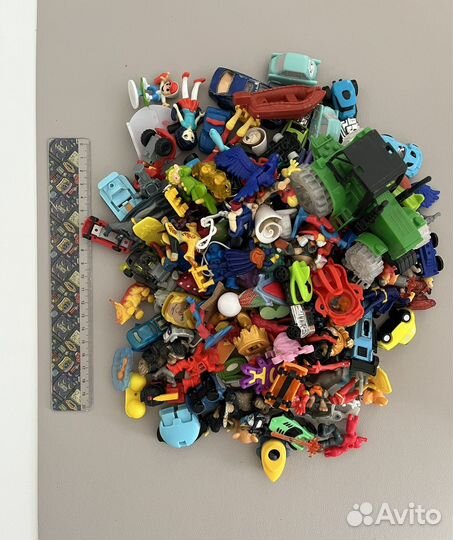 Игрушки из киндер сюрприза пакетом