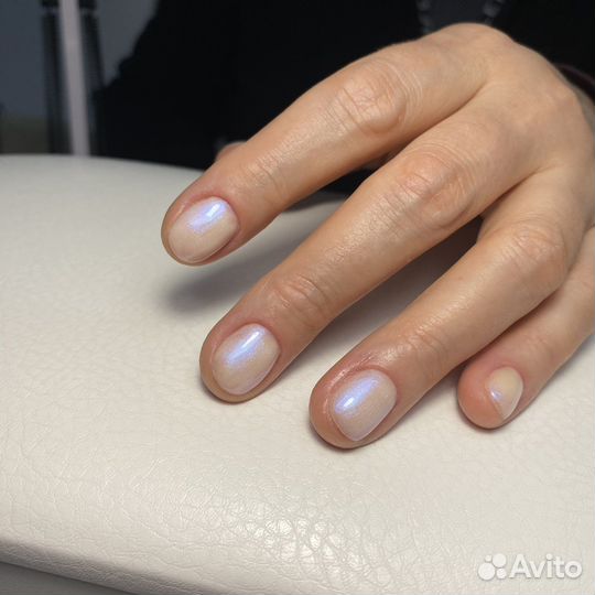 Модель на маникюр, наращивание, педикюр