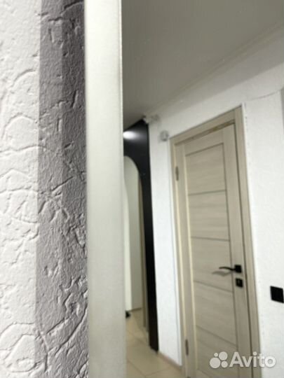 Зеркало настенное с подсветкой