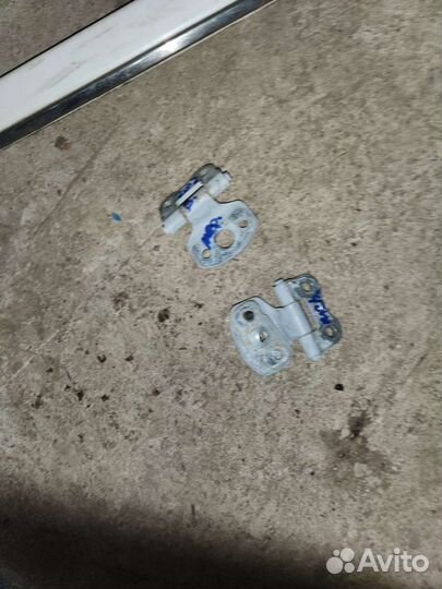 Водительская петля двери мерседес 202