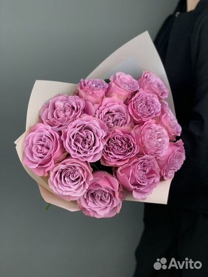 Пионовидные розы, букет роз, доставка цветов