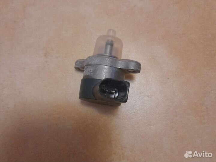 Регулятор давления топлива a6110780149