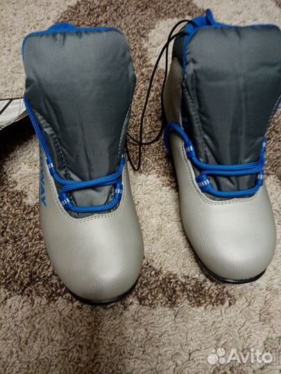Новые ботинки